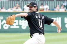 '리베라토 3점포→폰세 11연승' 5-2 뒤집기 드라마! SSG 꺾고 1위 수성…김서현 천신만고 20SV [문학:스코어]