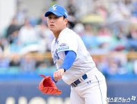 좌완 이승현 대기록 아깝다! 8⅓이닝 안타 0개 노히트 직전이었는데…신민재 프로 첫 홈런이 막았다→삼성, LG 4-1 제압 [대구:스코어]... 