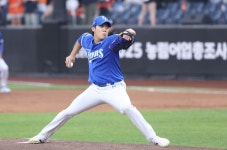 삼성, 455일 만에 한화 3연전 싹쓸이!→대전 원정 5-3 승리…원태인 10승+강민호 2안타 2타점 15G 12승 [대전:스코어] 삼성, 455일... 