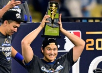 야구종가 미국이 충격에 빠졌다 오타니, 타자로 3홈런+투수로 10K... 야구종가 미국이 충격에 빠졌다' 오타니, 타자로 3홈런+투수로 10K... 