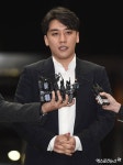 승리, 캄보디아서 제2의 버닝썬 추진?…범죄단지 파티 제보까지 승리, 캄보디아서 '제2의 버닝썬' 추진?…범죄단지 파티 제보까지 