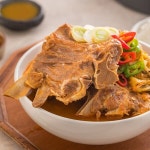 푸짐한 참별난 우거지 감자탕 4.5kg 밀키트 뼈해장국 | 감자탕 | 농업회사법인 주식회사 사그담 - 예스24