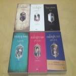 [중고샵] [북폴리오] 영화 트와일라잇 원작소설 트와일라잇ㆍ뉴문ㆍ이... 원작소설 트와일라잇ㆍ뉴문ㆍ이클립스ㆍ브레이킹던 세트 판매 - 예스24