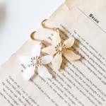 [핸드메이드] 그레이스 플라워 책갈피 - YES24