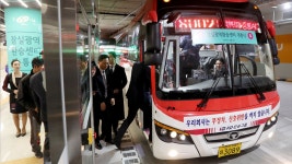 [전국]서울 잠실역 지하 환승센터 개통...내일부터 운영 시작 | YTN 서울 잠실역 지하 환승센터 개통...내일부터 운영 시작