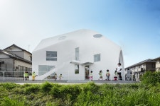 재탄생한 클로버하우스의 멋진 공간 1 | YTN 〔안정원의 디자인 칼럼〕 오래된 집에서 유치원으로 재탄생한 클로버하우스의 멋진 공간 1