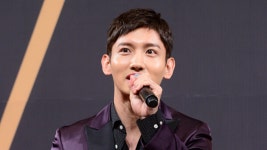 [가요][Y현장] 최강창민, 경찰 제복 벗고 정장 입은 소감 | YTN [Y현장] 최강창민, 경찰 제복 벗고 정장 입은 소감