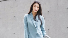 [패션&뷰티]‘핫’한 모델 김설희, 남심 녹이는 봄의 여신으로 변신! | YTN ‘핫’한 모델 김설희, 남심 녹이는 봄의 여신으로 변신!
