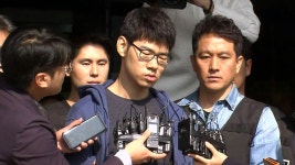 [사회][현장영상] 강서구 PC방 살인 피의자 김성수 얼굴 공개...동생, 공범 아니다 | YTN [현장영상] 강서구 PC방 살인 피의자 김성수 얼굴... 