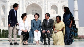 [정치]김정숙 여사, 타지마할 방문...