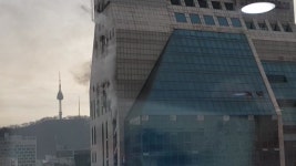 [사회]종로 국일관 건물에서 불...700명 대피 | YTN 종로 국일관 건물에서 불...700명 대피