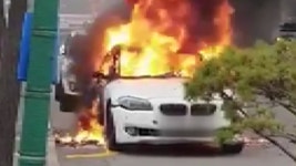 [사회]인천 주안동에서 BMW 차량 또 화재 | YTN 인천 주안동에서 BMW 차량 또 화재