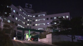 [사회][취재N팩트] 환자가 의사 또 공격...의료진 안전 빨간불 | YTN [취재N팩트] 환자가 의사 또 공격...의료진 안전 빨간불
