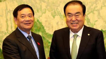 [정치]문희상 국회의장, 베트남 의원단 예방...