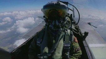 [정치]F-15K '영공 수호' 독도 비행에 일본 '뻔뻔한 딴죽' | YTN F-15K '영공 수호' 독도 비행에 일본 '뻔뻔한 딴죽'