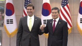 [정치]한미 국방장관회담 시작...美 '지소미아 연장' 압박 | YTN 한미 국방장관회담 시작...美 '지소미아 연장' 압박