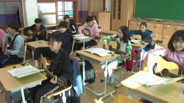 [전국]나도 기타 칠 수 있어요...1인 1악기 성과! | YTN 나도 기타 칠 수 있어요...1인 1악기 성과!
