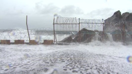 [전국]강원 동해안 태풍 피해 속출...최대 250㎜ 비 더 내려 | YTN 강원 동해안 태풍 피해 속출...최대 250㎜ 비 더 내려
