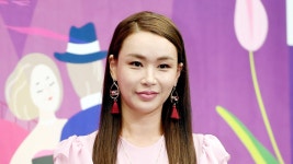 [방송]배윤정, 불법 다운로드 의혹 인정 인지 못했다...신중치 못해 죄송 | YTN 배윤정, 불법 다운로드 의혹 인정 인지 못했다...신중치 못해 죄송