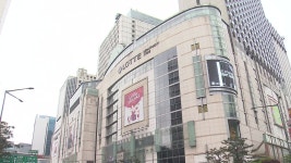 [사회]롯데백화점 본점 누적 감염 15명...가정의 달 추가 확산 우려 | YTN 롯데백화점 본점 누적 감염 15명...가정의 달 추가 확산 우려