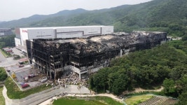 [사회]이천 쿠팡 물류센터 화재 엿새째...2차 안전진단 실시 | YTN 이천 쿠팡 물류센터 화재 엿새째...2차 안전진단 실시