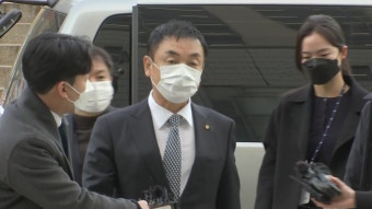 [사회]'주가 조작' 권오수 구속 기소...김건희 수사는 계속 | YTN '주가 조작' 권오수 구속 기소...김건희 수사는 계속