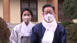 의전법인하람 | [정치]이재명, 김혜경 씨 과잉 의전 논란 사과..."부적절한 법인카드 사용 있는지 감사해달라" | YTN 이재명, 김혜경 씨 과잉 의전 논란 사과......
