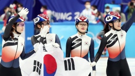 [스포츠]쇼트트랙 여자 3,000m 계주 은메달, 황대헌 남자 500m 실격 | YTN 쇼트트랙 여자 3,000m 계주 은메달, 황대헌 남자 500m 실격