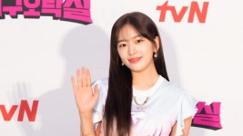 [Y현장]뿅뿅 지구오락실 안유진 앙큼 막내 역...진짜 제 모습 보여드릴 것 | YTN 뿅뿅 지구오락실 안유진 앙큼 막내 역...진짜 제 모습... 