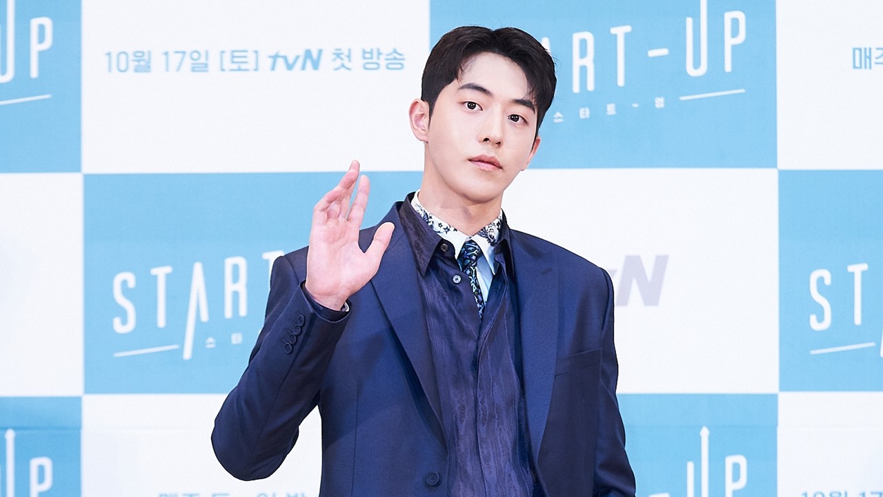어도어와 신우석 감독 간 갈등, 형사 고소와 민사 송달 논란 속에서 협력이 필요합니다.