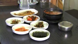 [사회]한 상 가득 내는데...고물가 행진에 속 타는 백반집 | YTN 한 상 가득 내는데...고물가 행진에 속 타는 백반집