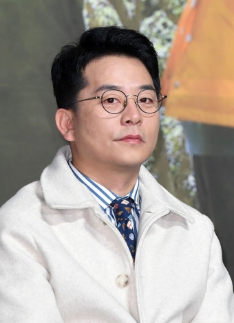 [방송]코미디언 김준호, 5일 부친상…슬픔 속 빈소 지켜 | YTN 코미디언 김준호, 5일 부친상…슬픔 속 빈소 지켜