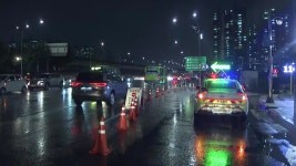 [사회]퇴근 시간 지났지만 통행 차질...동부간선도로 전면 통제 | YTN 퇴근 시간 지났지만 통행 차질...동부간선도로 전면 통제