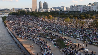 [사회]'세계 불꽃축제' 서울 여의도 주변 극심한 혼잡 | YTN '세계 불꽃축제' 서울 여의도 주변 극심한 혼잡