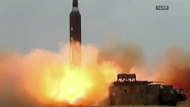 [정치]북, ICBM 추정 장거리 탄도미사일 1발·단거리 2발 발사 | YTN 북, ICBM 추정 장거리 탄도미사일 1발·단거리 2발 발사