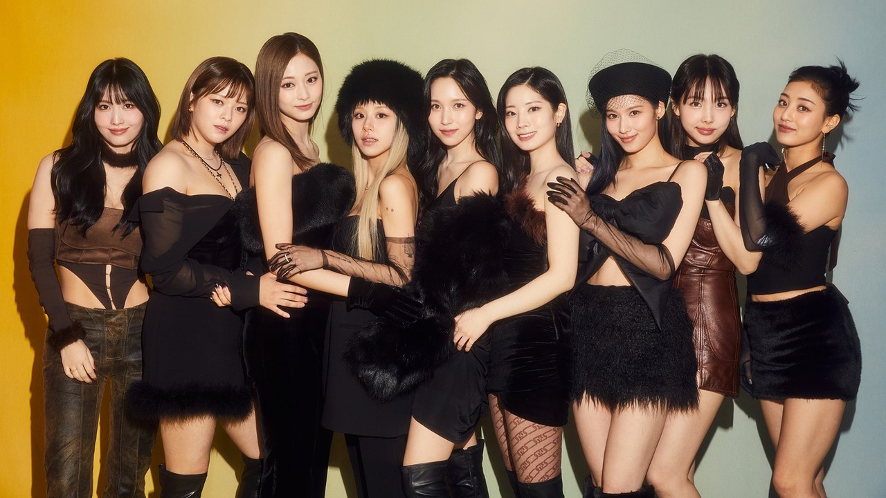 트와이스, 빌보드 200 차트에서 6위 등극! 디스 이즈 포로 K팝 최다 톱 10 기록 경신