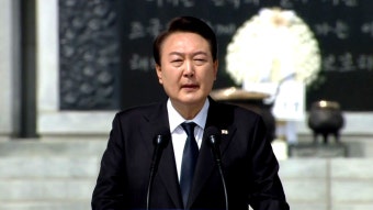 [정치][현장영상+] 서해 수호의 날...윤석열 대통령, '55인 용사' 직접 호명 | YTN [현장영상+] 서해 수호의 날...윤석열 대통령, '55인 용사' 직접...