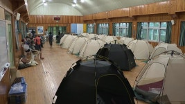 [전국]300㎜ 호우에 익산 주민 110여 명 학교·경로당 등 대피 | YTN 300㎜ 호우에 익산 주민 110여 명 학교·경로당 등 대피