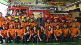 [정치]명절 비상근무 지구대·소방서 찾은 尹, 무전망 깜짝 격려 | YTN 명절 비상근무 지구대·소방서 찾은 尹, 무전망 깜짝 격려