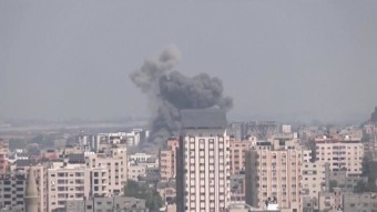 [국제]이스라엘, 가자지구 초토화...하마스, 로켓 공격 재개 | YTN 이스라엘, 가자지구 초토화...하마스, 로켓 공격 재개