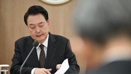 [Y녹취록]통제불능 사태라는 대통령실...그건 대통령의 심기 | YTN 통제불능 사태라는 대통령실...그건 대통령의 심기 [Y녹취록]