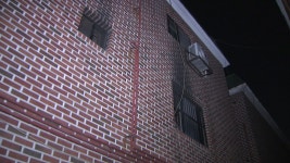 [사회]안 만나 준다고 여자친구 집에 불 지른 40대 붙잡혀 | YTN 안 만나 준다고 여자친구 집에 불 지른 40대 붙잡혀