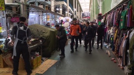 [전국]시장에 모인 평균 66세 드림팀...화재 예방 맡기세요 | YTN 시장에 모인 평균 66세 드림팀...화재 예방 맡기세요