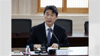 [사회]이주호 충남대 방문...의대생·전공의 항의시위 | YTN 이주호 충남대 방문...의대생·전공의 항의시위