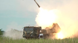 [정치]軍, 6·25 발발 74주년 맞춰 다연장로켓 천무 실사격 훈련 | YTN 軍, 6·25 발발 74주년 맞춰 다연장로켓 천무 실사격 훈련