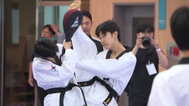 [스포츠]‘동생 기운 받아...금메달 맞춘 변칙 장착 태권도 박태준 | YTN ‘동생 기운 받아...금메달 맞춘 변칙 장착 태권도 박태준