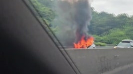 [전국]서해안고속도로 홍성휴게소 인근에서 차량 화재...교통 정체 | YTN 서해안고속도로 홍성휴게소 인근에서 차량 화재...교통 정체
