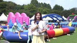 [사회]아시아 최대 인공폭포에서 풍경 즐기고 물놀이하고 | YTN 아시아 최대 인공폭포에서 풍경 즐기고 물놀이하고