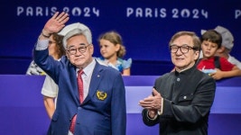 [사회]태권도 보고싶어서...성룡 파리 패럴림픽 시상식 등장에 환호성 | YTN 태권도 보고싶어서...성룡 파리 패럴림픽 시상식 등장에 환호성
