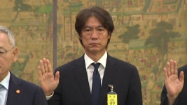 [Y녹취록]홍명보 면접 장소 논란...'동네 빵집'서 대표팀 감독 면접? 제안? | YTN 홍명보 면접 장소 논란...'동네 빵집'서 대표팀 감독 면접? 제안?... 
